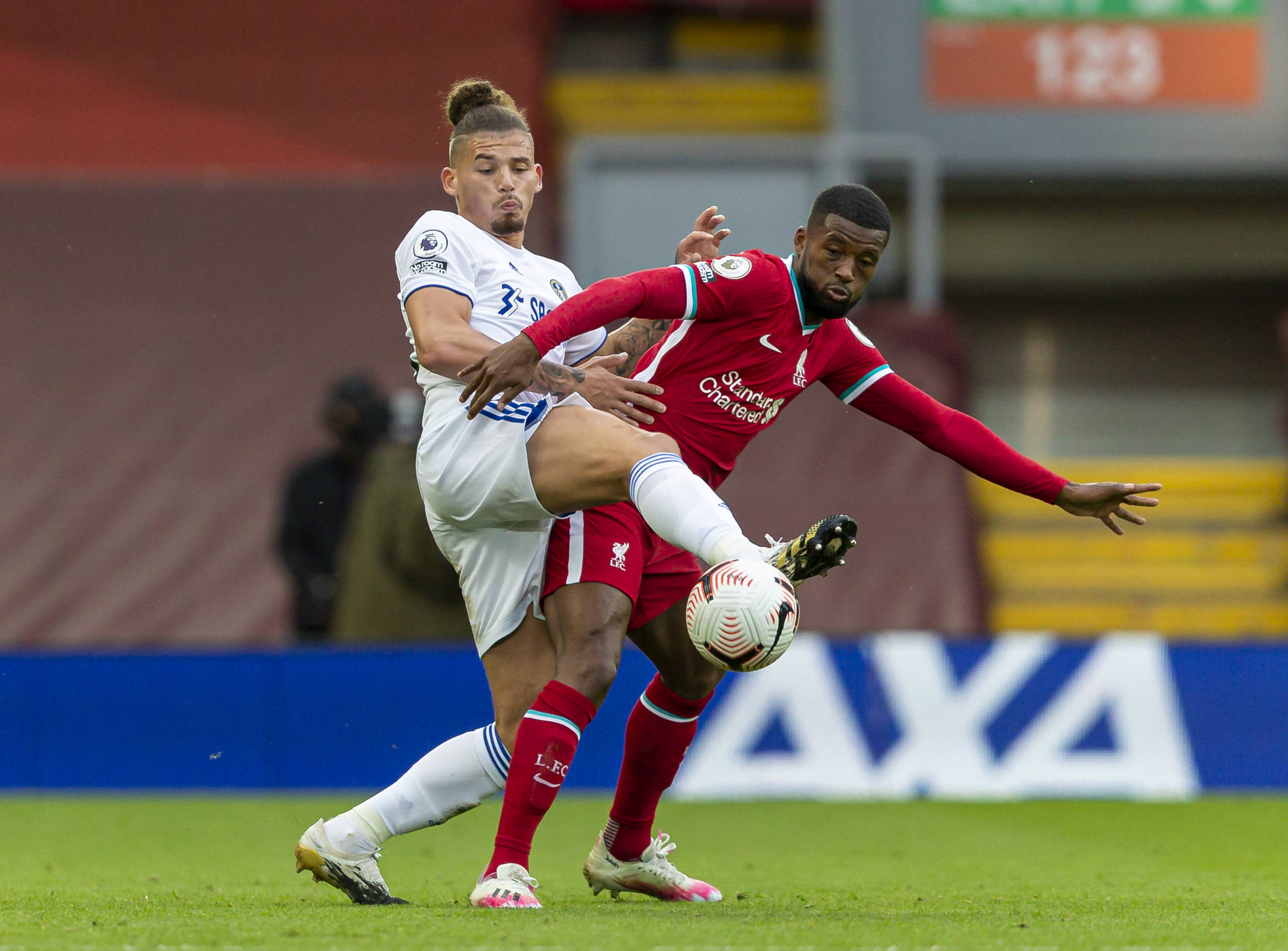 他在前场的 他在前场的